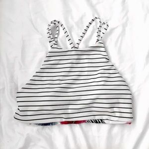 Reversible halter bikini top